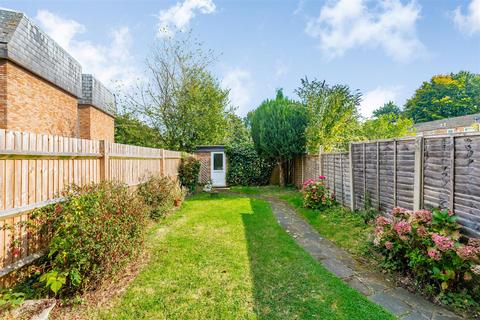 3 bedroom end of terrace house for sale, Foxbury, New Ash Green Longfield DA3