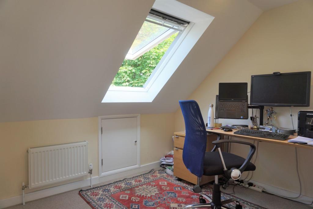 Bedroom Five / Office