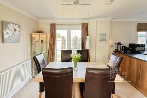 3 bedroom detached house for sale, Whitepit Lane, Newport