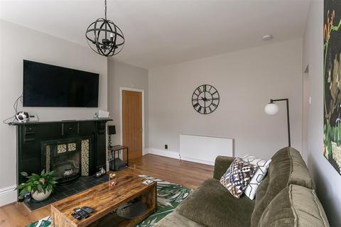 2 bedroom flat to rent, Clayton Road, Jesmond, Newcastle upon Tyne