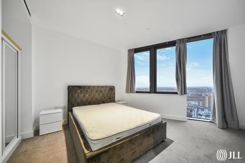 2 bedroom flat to rent, Amory Tower, London E14