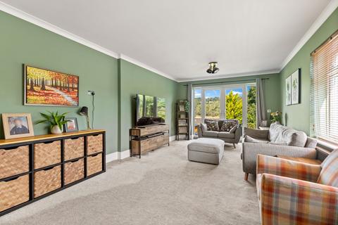 68 Canterbury Road, Lydden, Dover, CT15 7ES