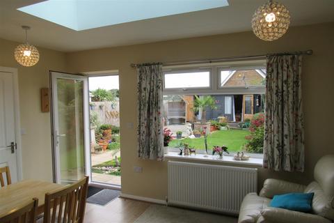 2 bedroom chalet for sale, Haven Drive, Herne Bay