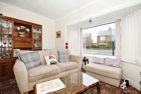 2 bedroom terraced house for sale, Manor Road, Brimington, Chesterfield, S43 1NW