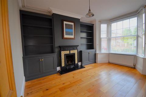 12 Broad Street, Syston, Leicester, LE7 1GH