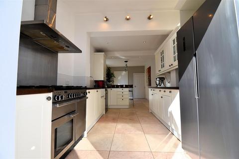 12 Broad Street, Syston, Leicester, LE7 1GH