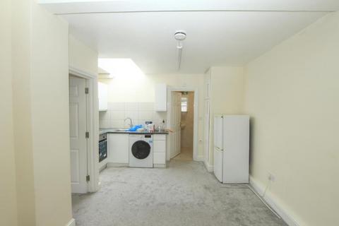 1 bedroom flat for sale, Kenton Road, Kenton, HA3 0XY