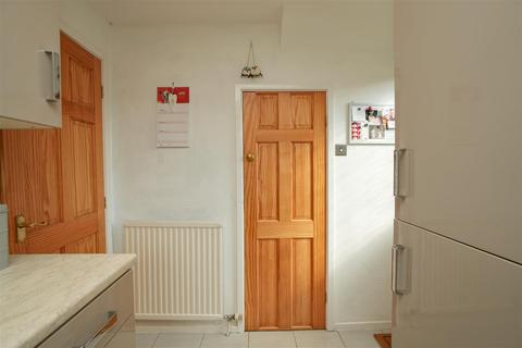 8 The Nurseries, Easingwold, York, YO61 3LY