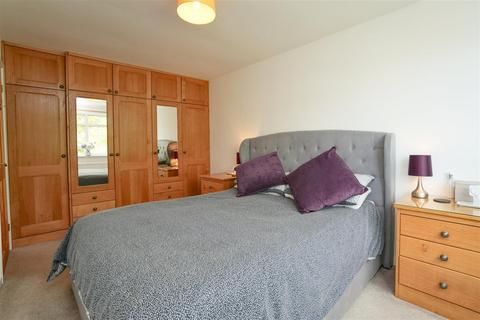 8 The Nurseries, Easingwold, York, YO61 3LY