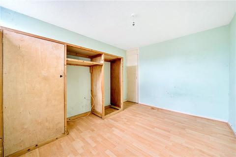17 Reculver Mews, London, N18 2QY