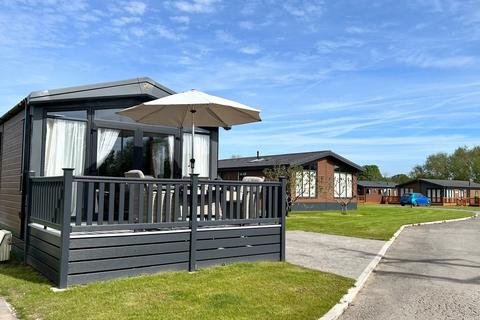 2 bedroom lodge for sale, Knutsford, Cheshire, WA16