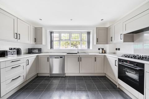 111 Glendale, Swanley, BR8 8TP