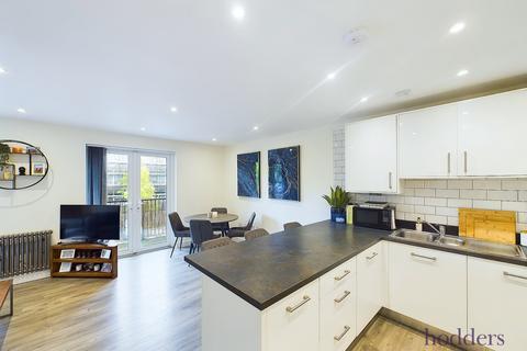 2 bedroom apartment for sale, Hawker Drive, Addlestone, Surrey, KT15