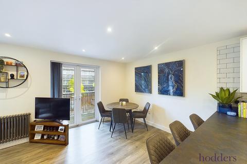 2 bedroom apartment for sale, Hawker Drive, Addlestone, Surrey, KT15