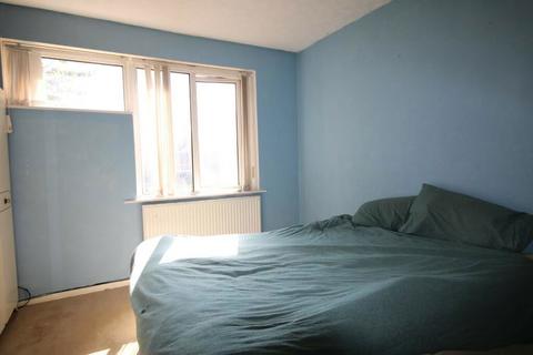 41 Essex Close, Blackburn, BB2 2LW