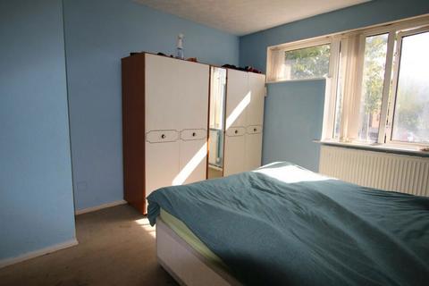 41 Essex Close, Blackburn, BB2 2LW