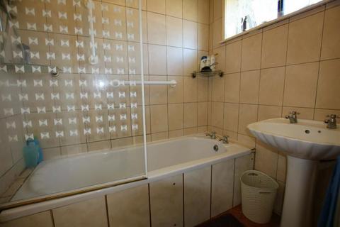41 Essex Close, Blackburn, BB2 2LW