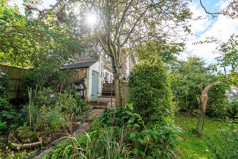 2 bedroom semi-detached house for sale, Manor Road, Wroxall