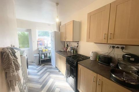 4 bedroom end of terrace house to rent, *£125pppw bills included* Church Avenue, Lenton, NG7 2EW - UON