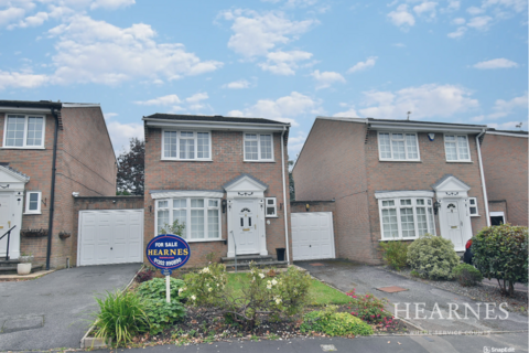 3 bedroom link detached house for sale, Laburnum Close, Ferndown, BH22