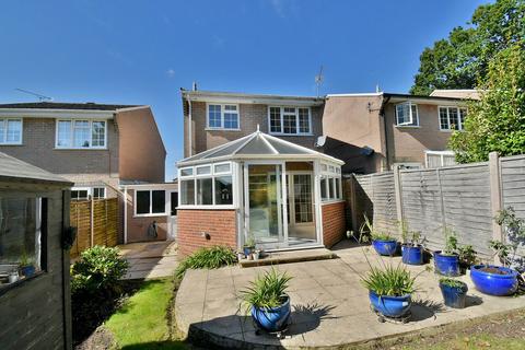 3 bedroom link detached house for sale, Laburnum Close, Ferndown, BH22