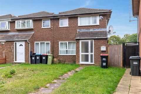 3 bedroom end of terrace house for sale, Elmhurst Close, Furzton, Milton Keynes