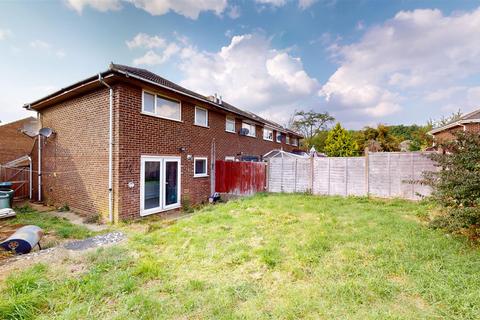 3 bedroom end of terrace house for sale, Elmhurst Close, Furzton, Milton Keynes