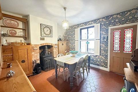 2 bedroom cottage for sale, Sheepwash Row, Rugeley, WS15 2UX