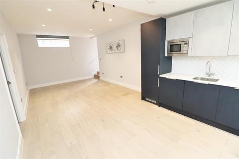 1 bedroom apartment to rent, Watling Street, Radlett