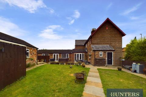 3 bedroom semi-detached house for sale, Main Street, Garton-On-The-Wolds, Driffield