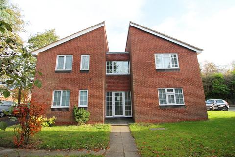 Studio to rent, Ebourne Close, Kenilworth, CV8