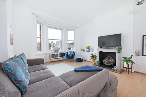 2 bedroom apartment to rent, Antrim Road, Belsize Park NW3