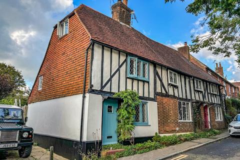 2 bedroom end of terrace house for sale, Fair Lane, Robertsbridge, East Sussex, TN32