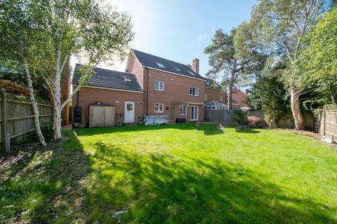 6 bedroom detached house for sale, Hook Close, Greenham, Thatcham, RG19