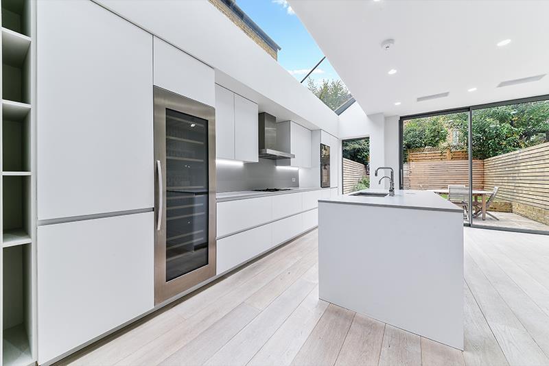 Osward Road, Wandsworth, London, SW17 5 bed house to rent £5,400 pcm