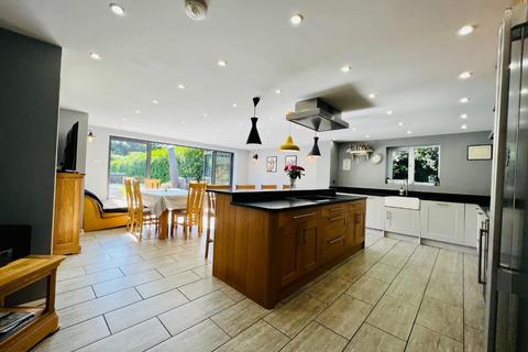 4 bedroom detached house for sale, Westwell Lane, Ashford, Kent