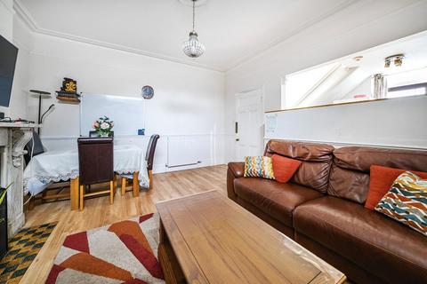 2 bedroom maisonette for sale, Malden Road, Hertfordshire WD17