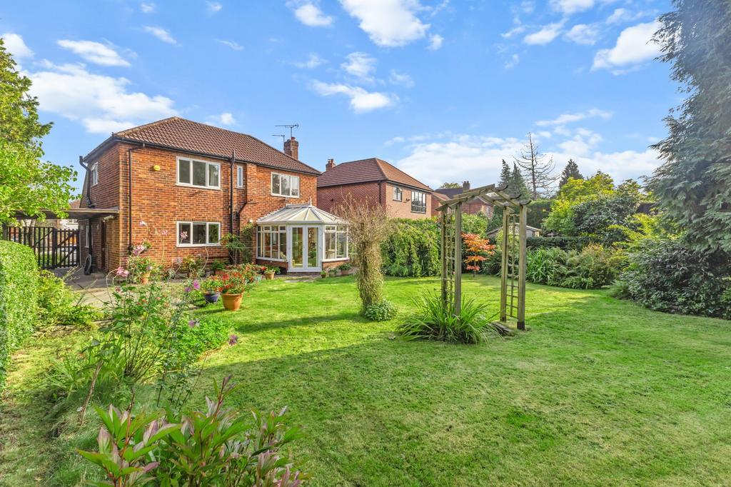 Wood Lane, Timperley, Altrincham... 3 bed detached house for sale £