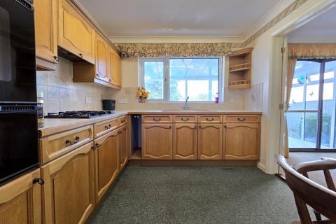 15 Four Acres, Bideford, EX39 3RW