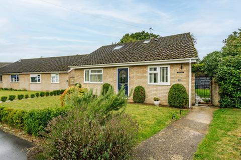 4 bedroom detached bungalow for sale, Links Way, Thurlton