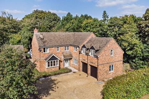 5 bedroom detached house for sale, Dovecote Close, Milcombe, Banbury, Oxfordshire