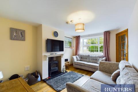 2 bedroom end of terrace house for sale, Weaverthorpe, Malton