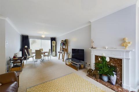 14 Old Farleigh Road, South Croydon, CR2 8PB
