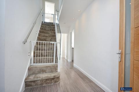 3 bedroom detached house for sale, Wykeham Avenue, Borders of Emerson Park, Hornchurch, RM11