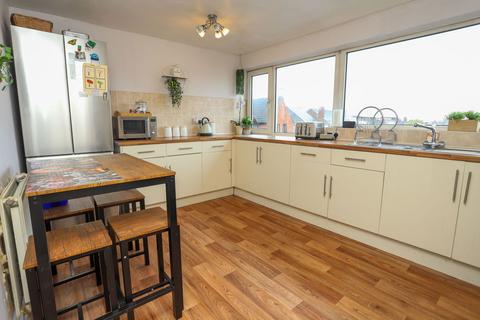 3 bedroom townhouse for sale, Beach Street, Halesowen B63