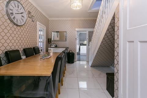 54 Durham Square, Edinburgh, EH15 1PP