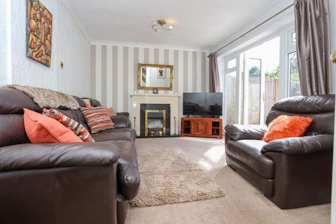 3 bedroom terraced house for sale, Parkfield Close, Halesowen B62