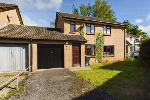 2 bedroom semi-detached house for sale, Briardene, Llanfoist, NP7