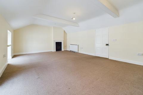 2 bedroom flat for sale, Nevill Street, Abergavenny, NP7