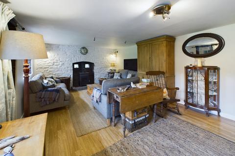 Clog Fawr Cottage Dyffryn Crawnon, Llangynidr, Crickhowell, NP8 1NU